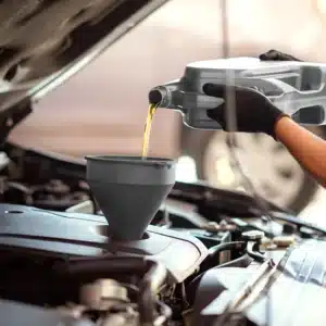 راهنمای خرید عمده روغن موتور برای اتوسرویس‌ها؛ چه محصولاتی همیشه فروش تضمینی دارند؟